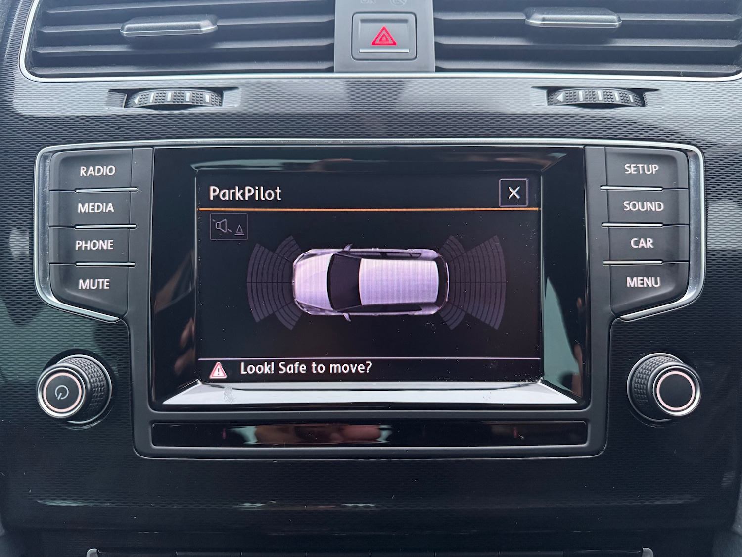 Used Volkswagen Golf 2014 for sale - 76416511: Photo 32