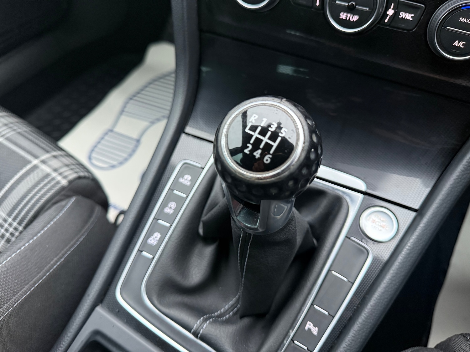 Used Volkswagen Golf 2014 for sale - 76416511: Photo 34