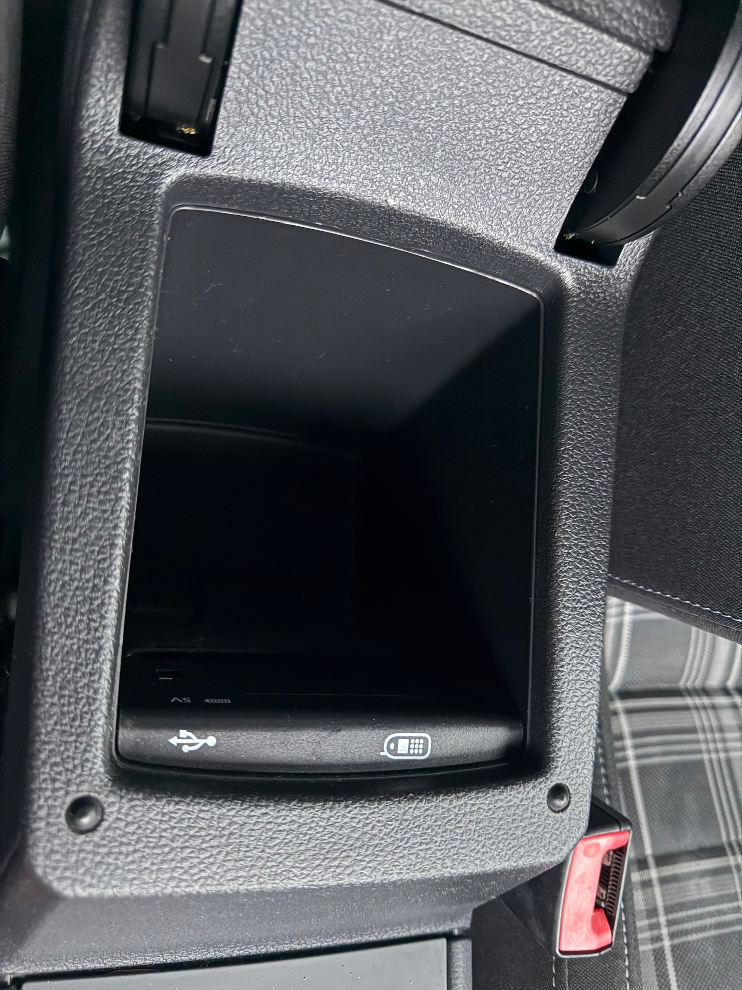 Used Volkswagen Golf 2014 for sale - 76416511: Photo 40