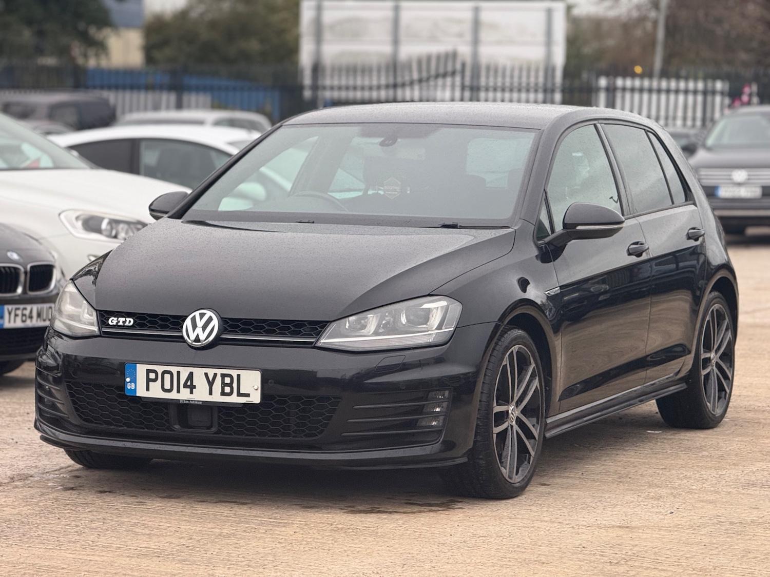 Used Volkswagen Golf 2014 for sale - 76416511: Photo 5