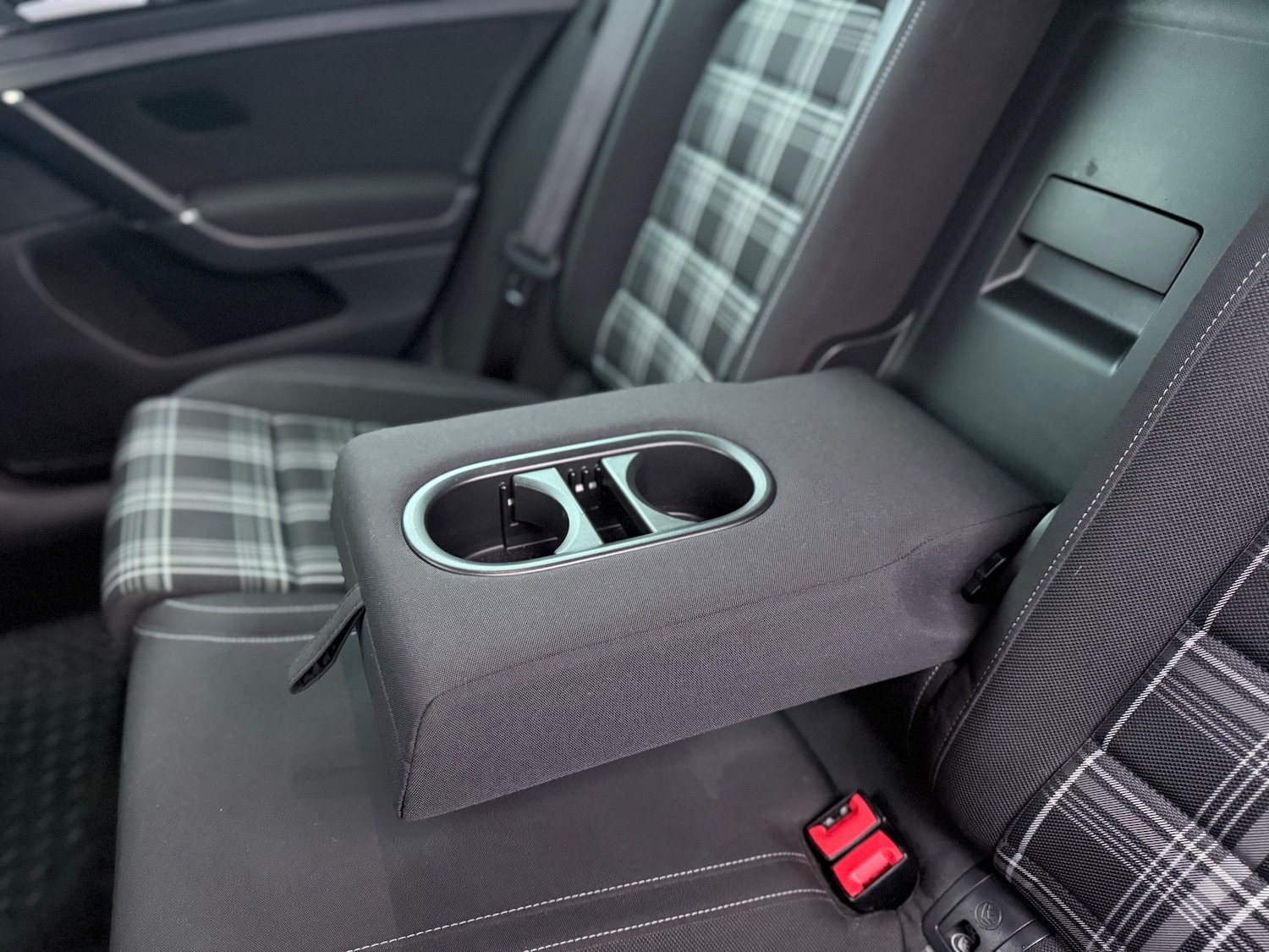 Used Volkswagen Golf 2014 for sale - 76416511: Photo 50