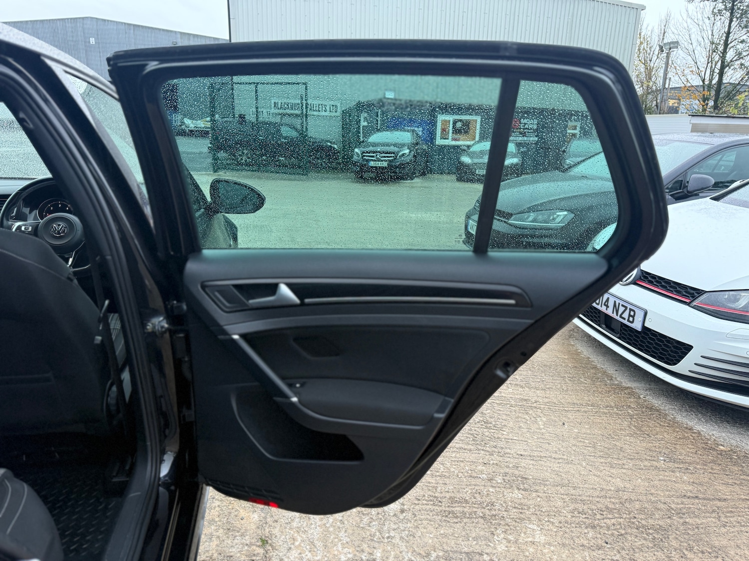 Used Volkswagen Golf 2014 for sale - 76416511: Photo 56