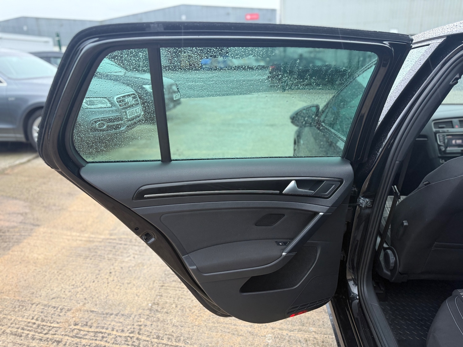 Used Volkswagen Golf 2014 for sale - 76416511: Photo 60