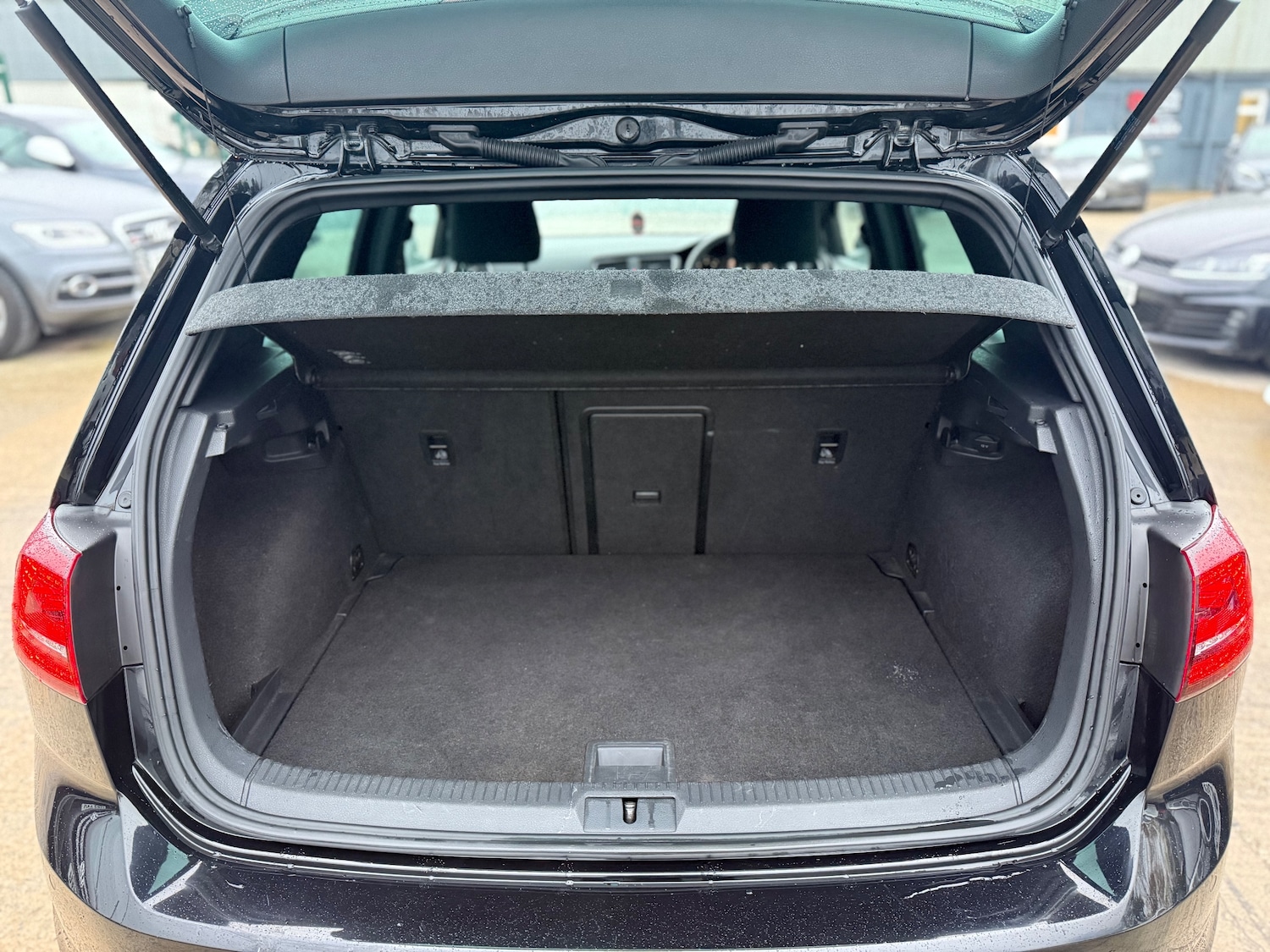 Used Volkswagen Golf 2014 for sale - 76416511: Photo 62