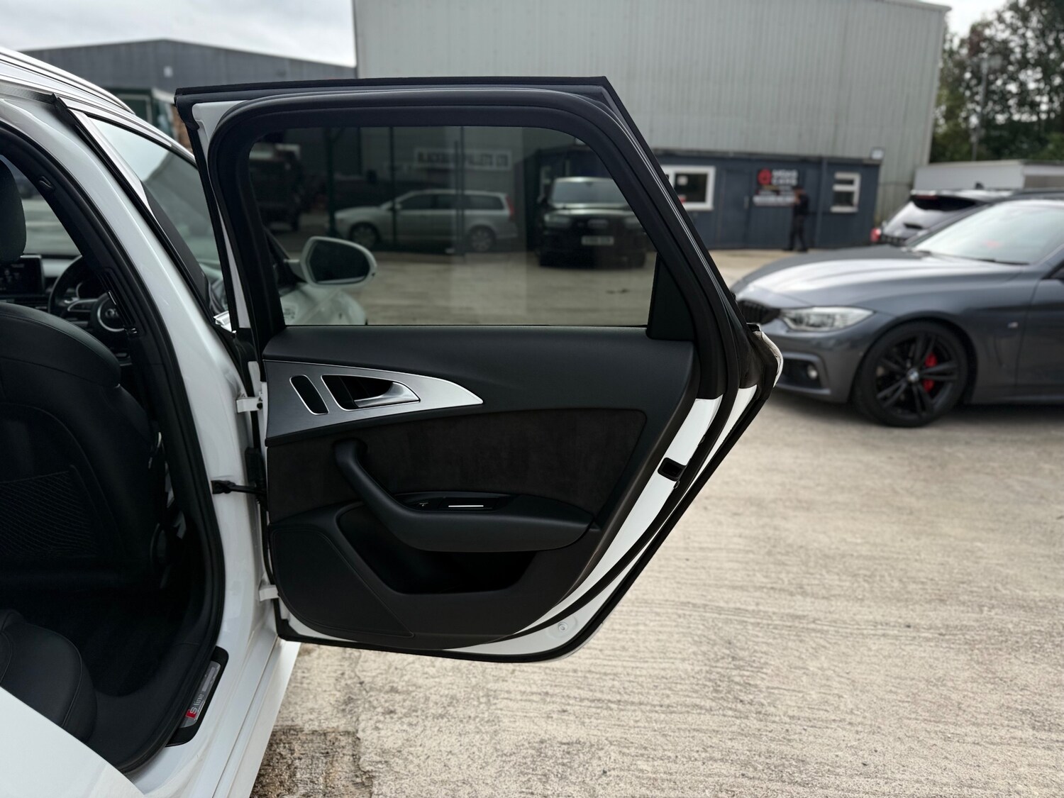 Used Audi A6 Avant 2016 for sale - 75945469: Photo 48