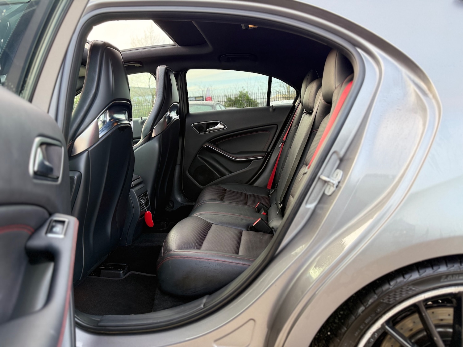 Used Mercedes-Benz A-Class 2015 for sale - 76949814: Photo 32