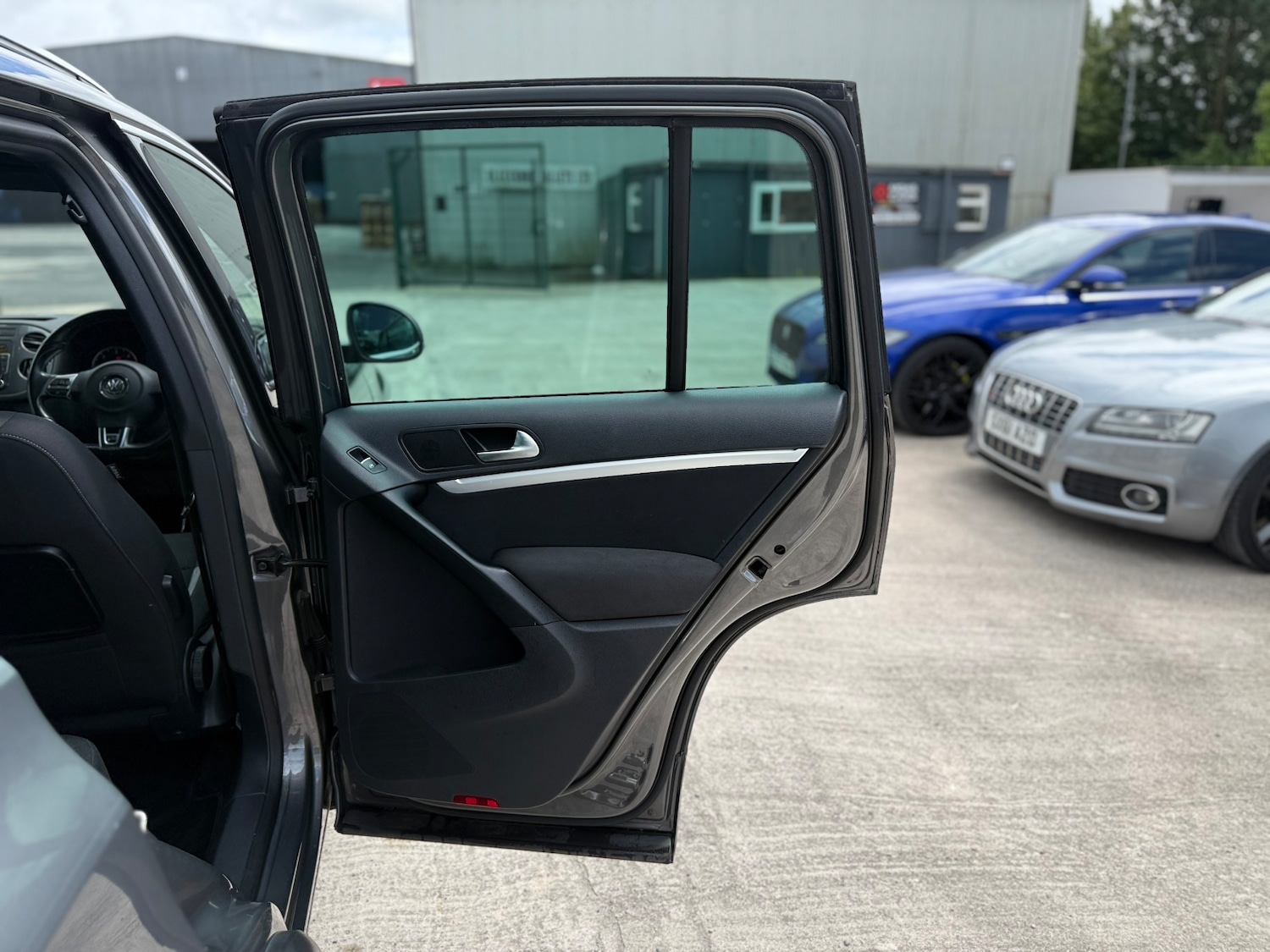 Used Volkswagen Tiguan 2013 for sale - 75165526: Photo 51