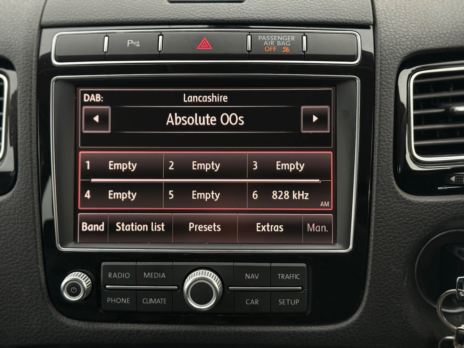 Used Volkswagen Touareg 2015 for sale - 77408858: Photo 37