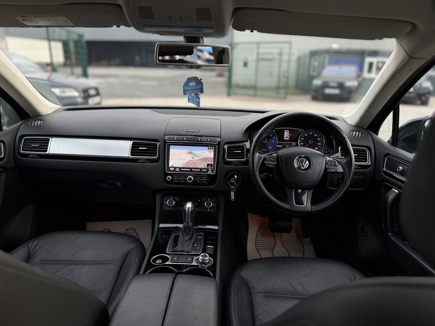 Used Volkswagen Touareg 2015 for sale - 77408858: Photo 4