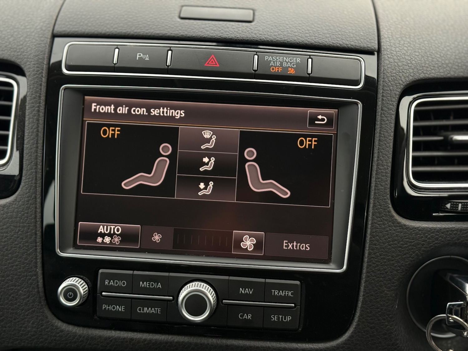 Used Volkswagen Touareg 2015 for sale - 77408858: Photo 40