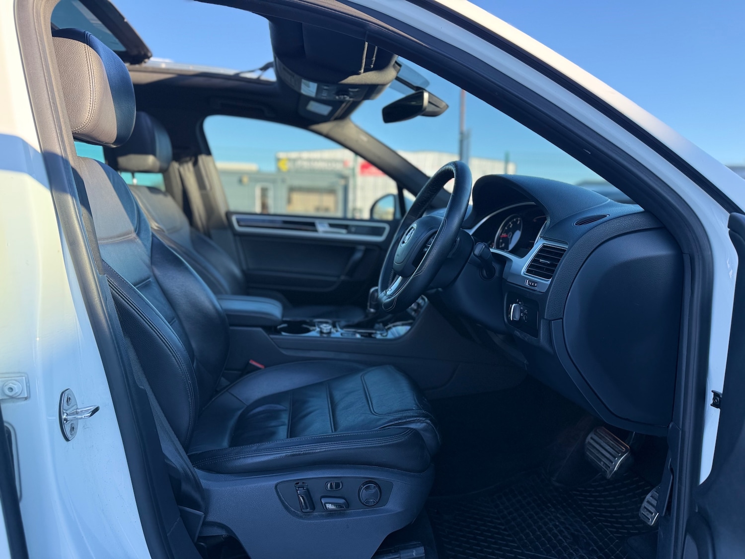 Used Volkswagen Touareg 2016 for sale - 77099155: Photo 24