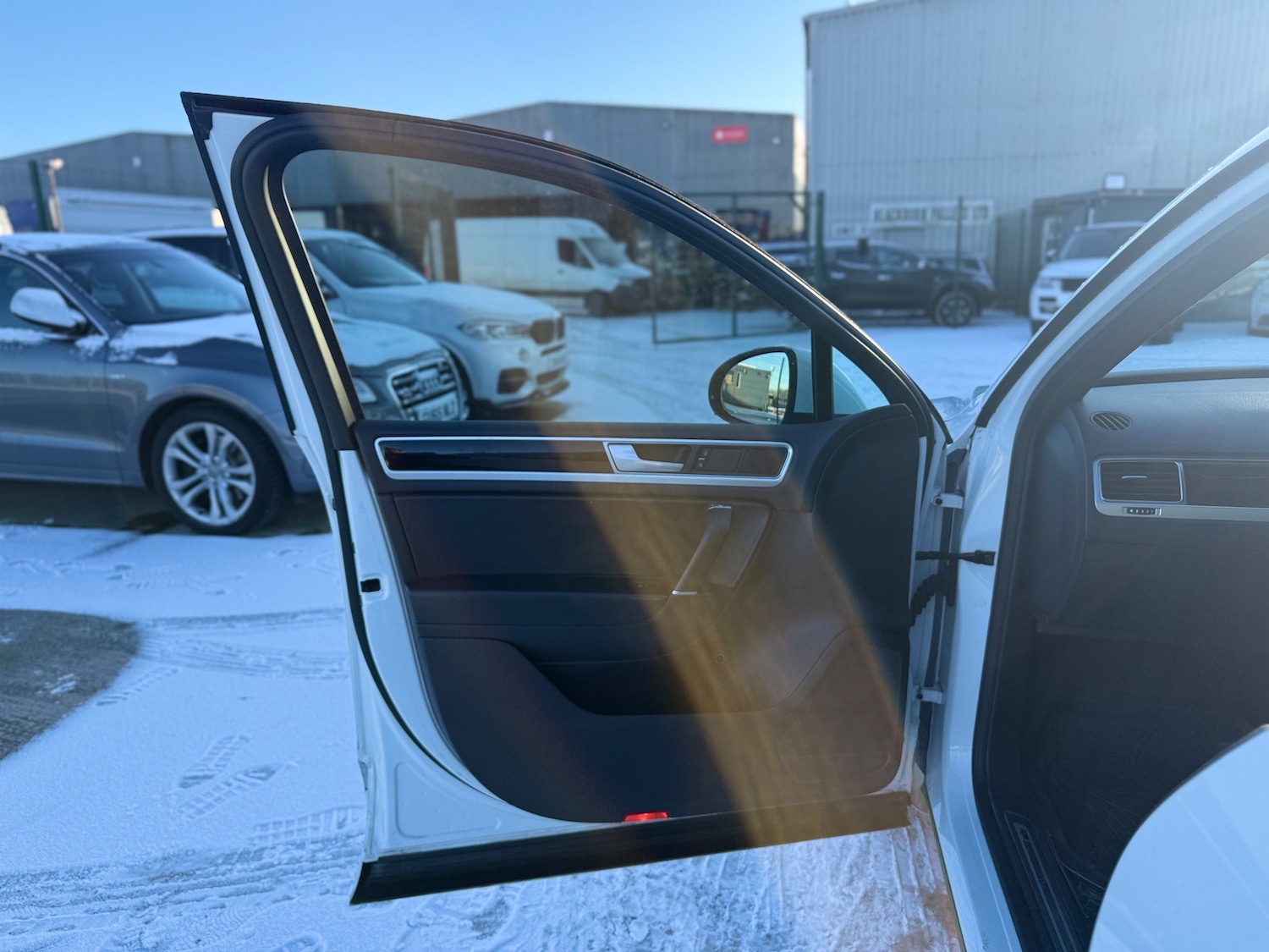 Used Volkswagen Touareg 2016 for sale - 77099155: Photo 55