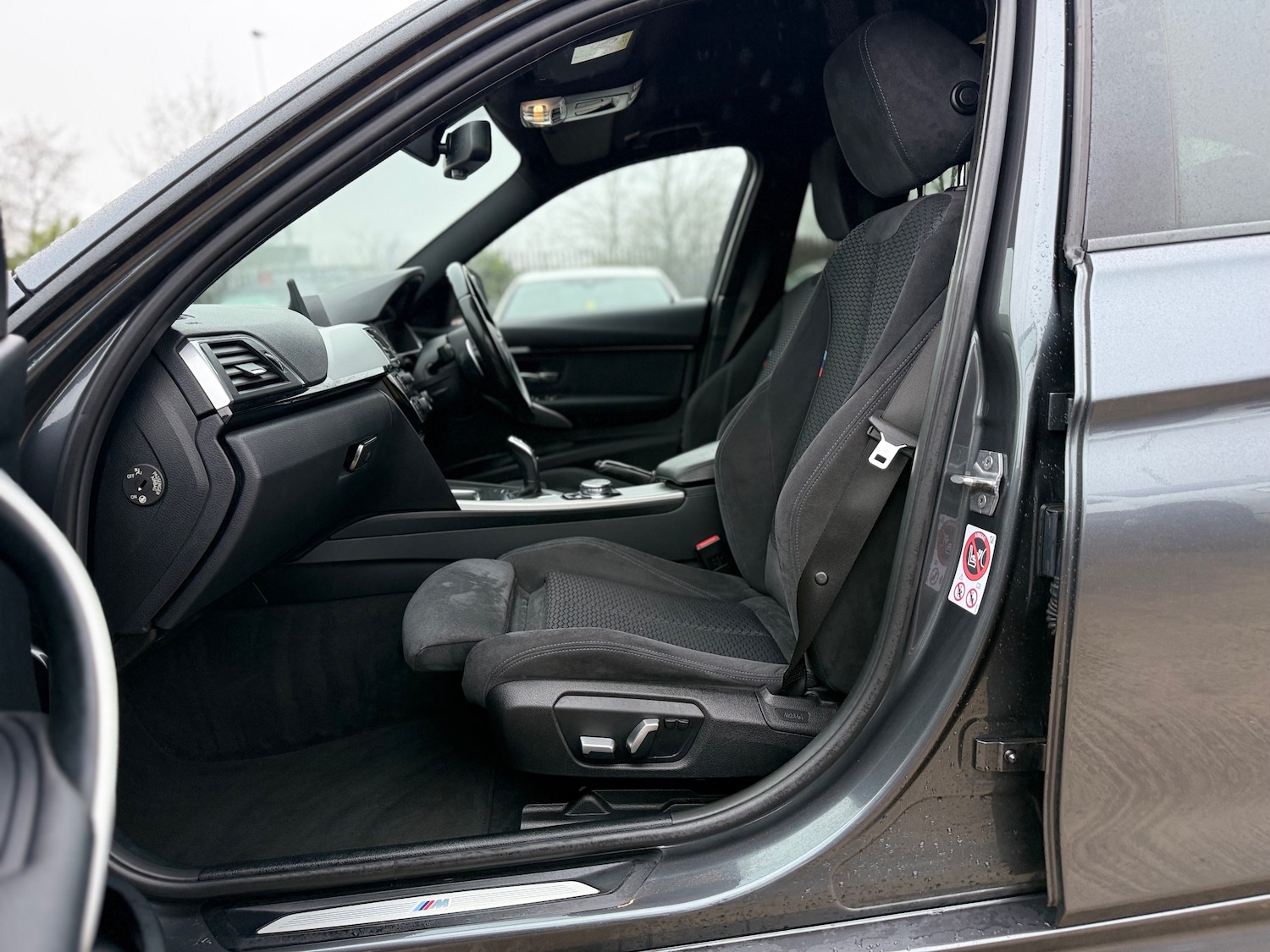 Used BMW 3 Series 2016 for sale - 77520032: Photo 23