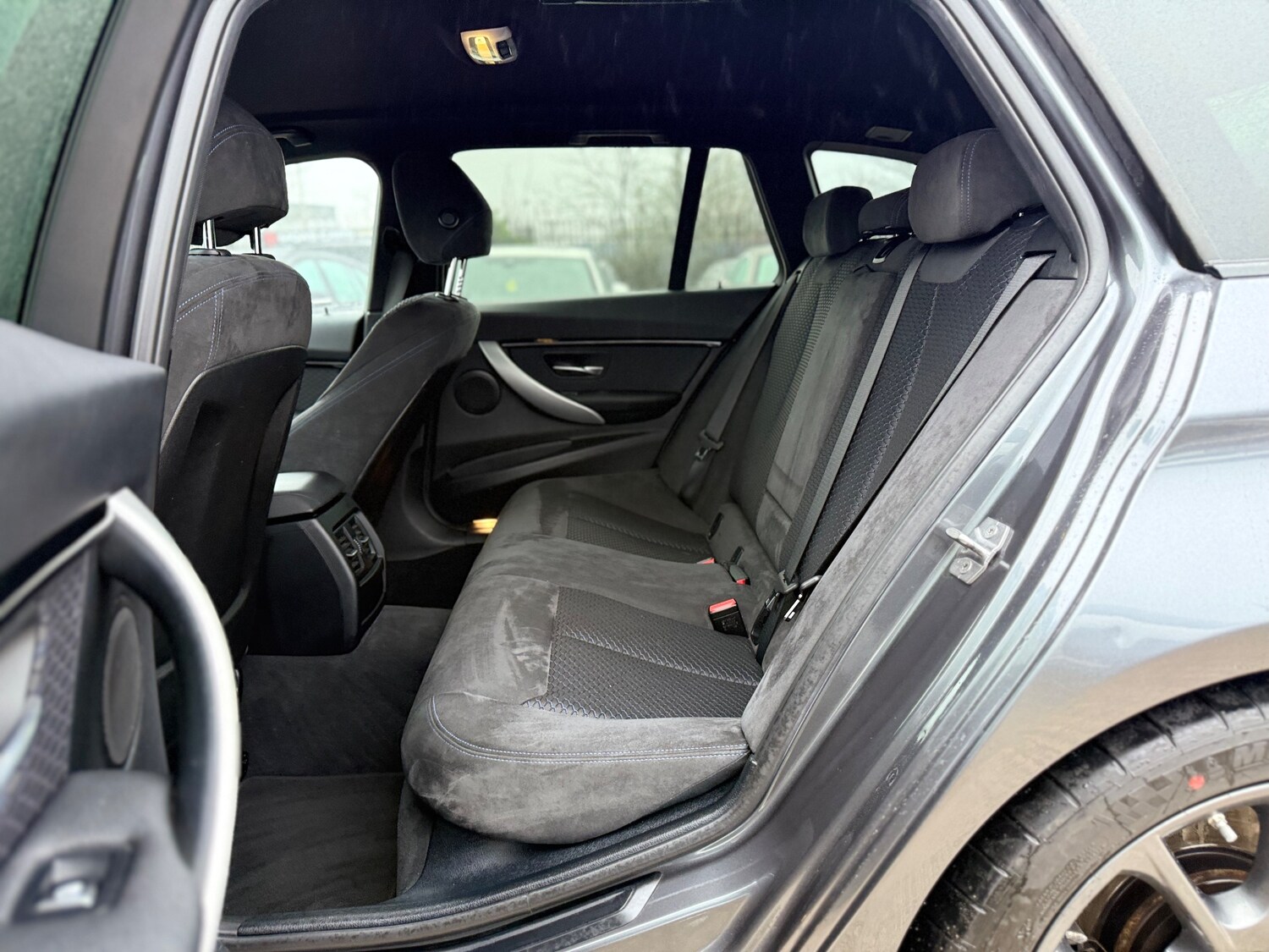 Used BMW 3 Series 2016 for sale - 77520032: Photo 31