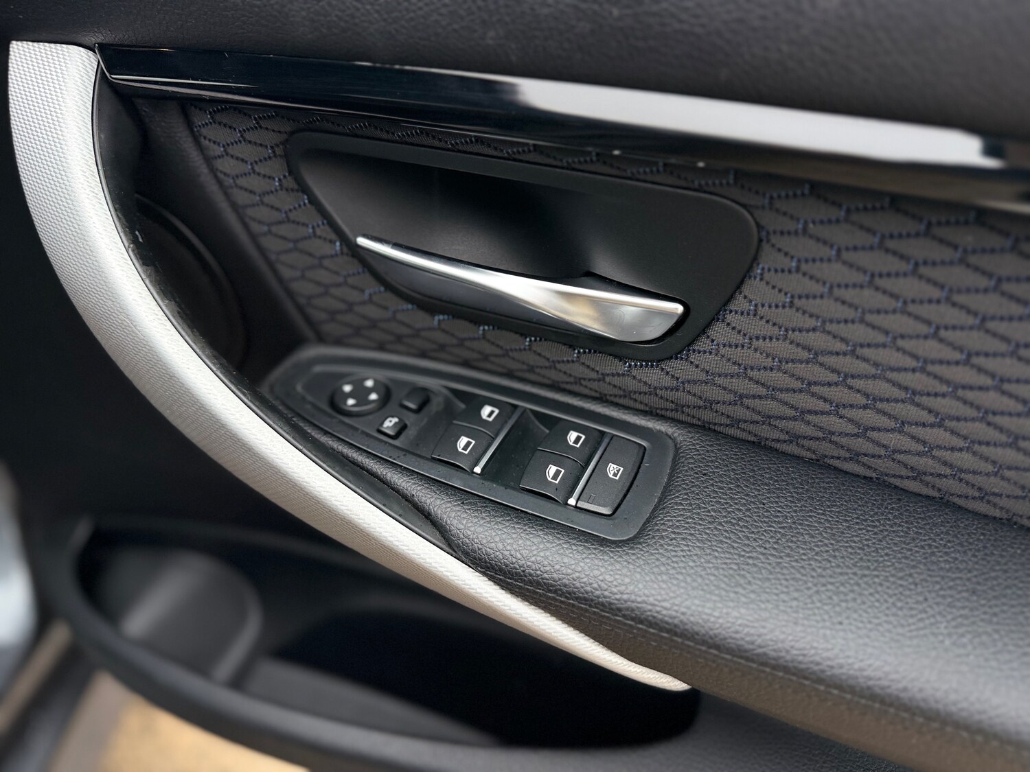 Used BMW 3 Series 2016 for sale - 77520032: Photo 61