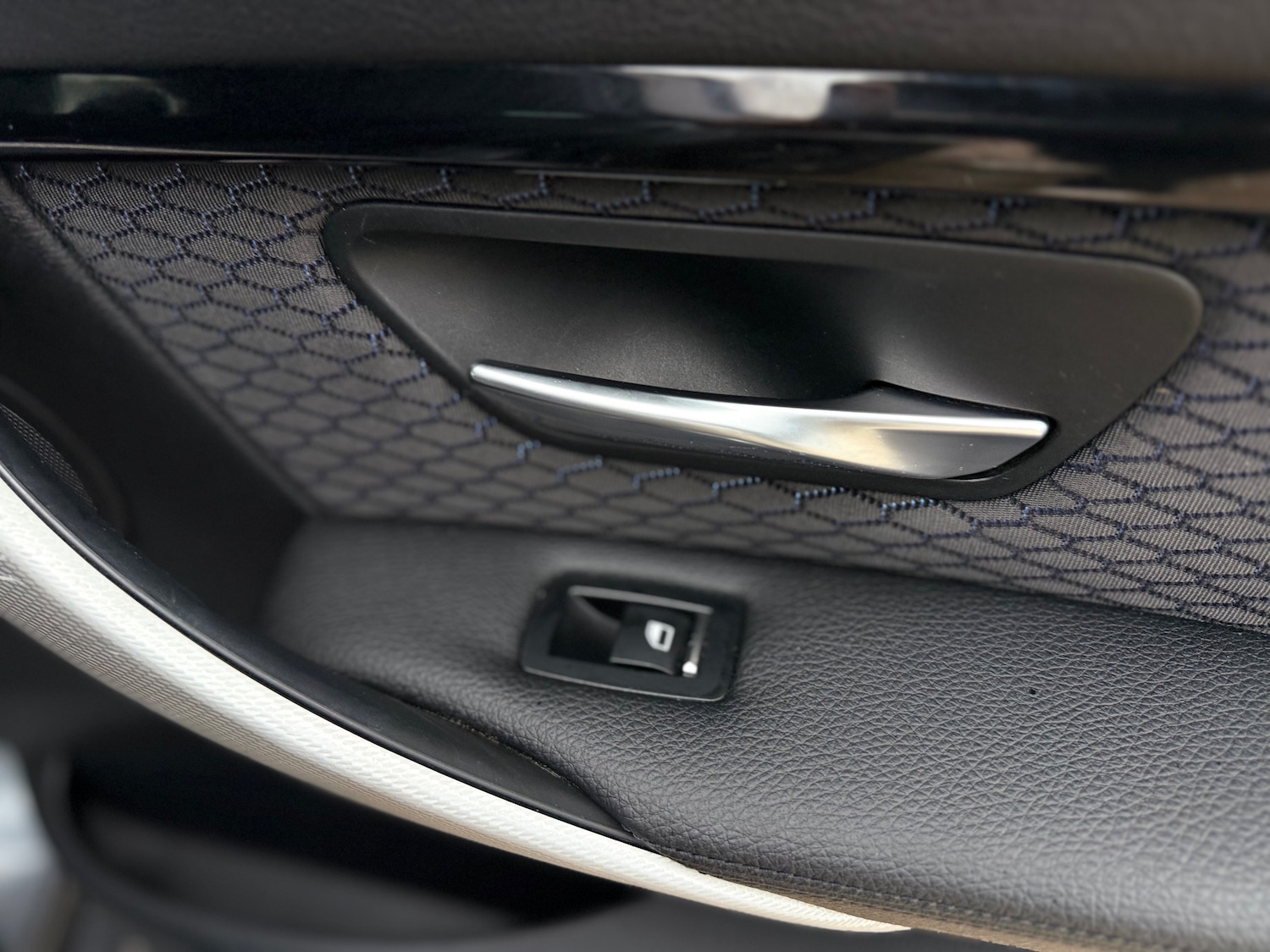 Used BMW 3 Series 2016 for sale - 77520032: Photo 62