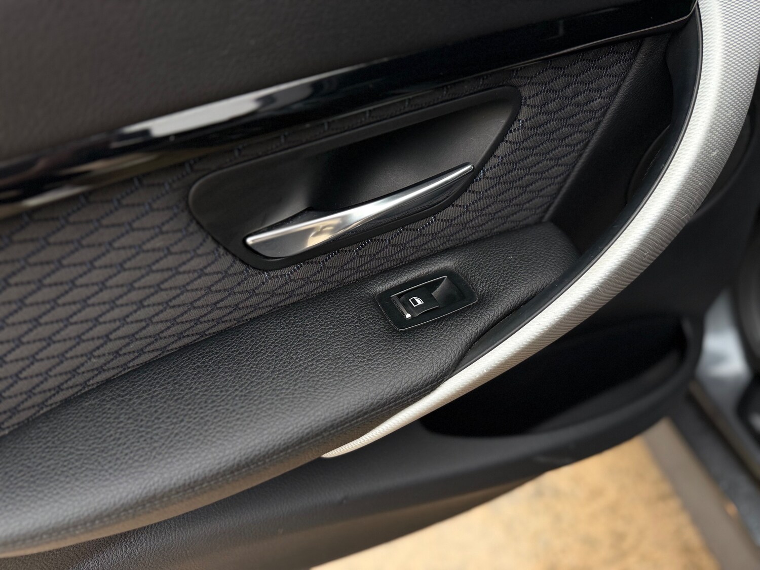 Used BMW 3 Series 2016 for sale - 77520032: Photo 64