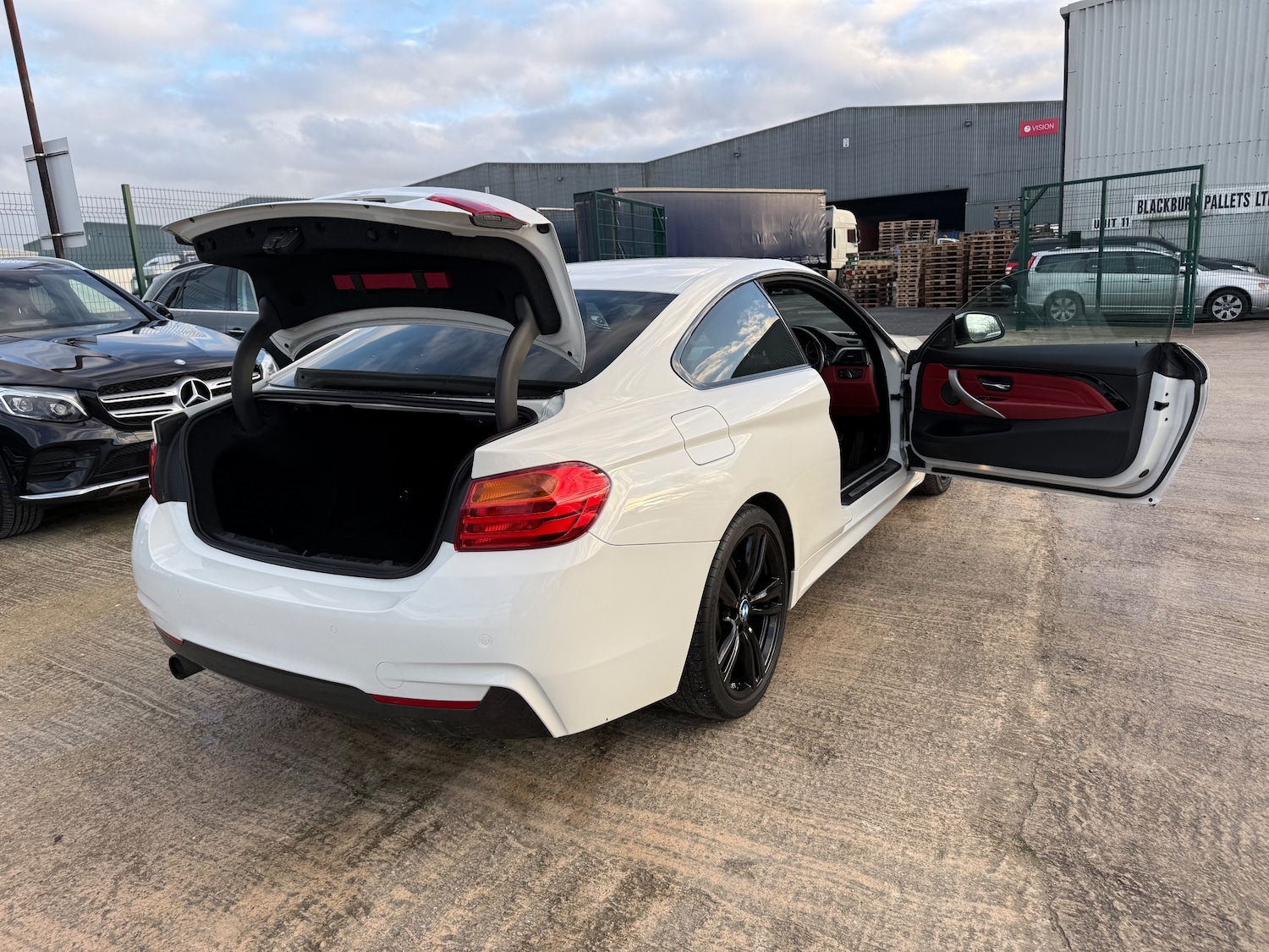 Used BMW 4 Series 2015 for sale - 76305285: Photo 16