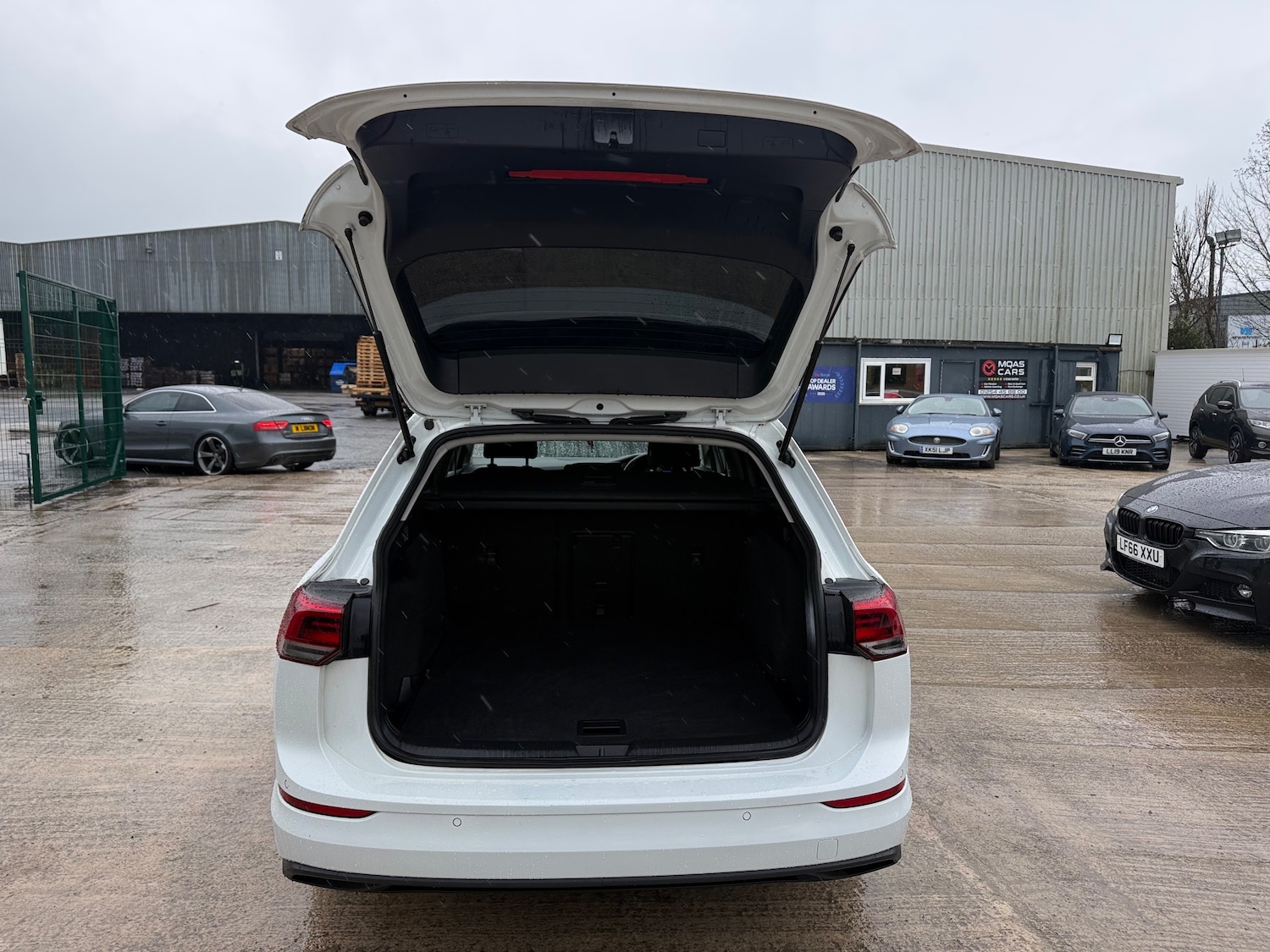 Used Volkswagen Golf 2021 for sale - 77276818: Photo 31