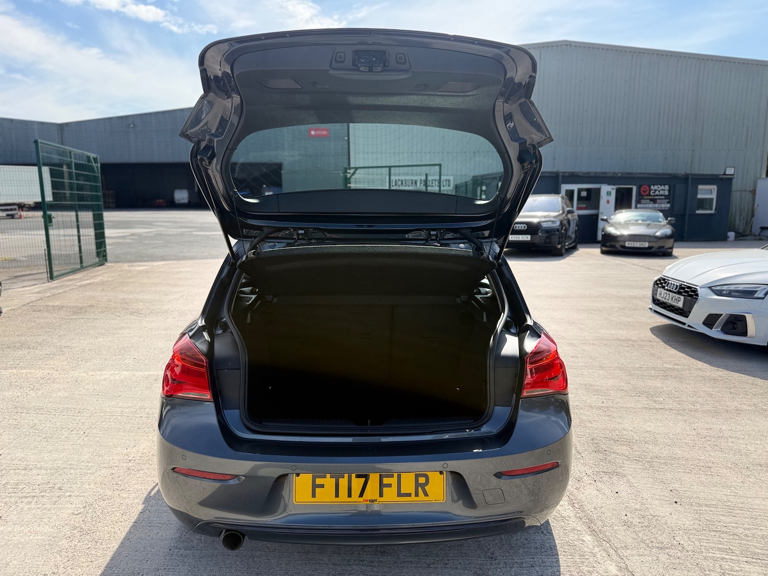 Vehicle 28