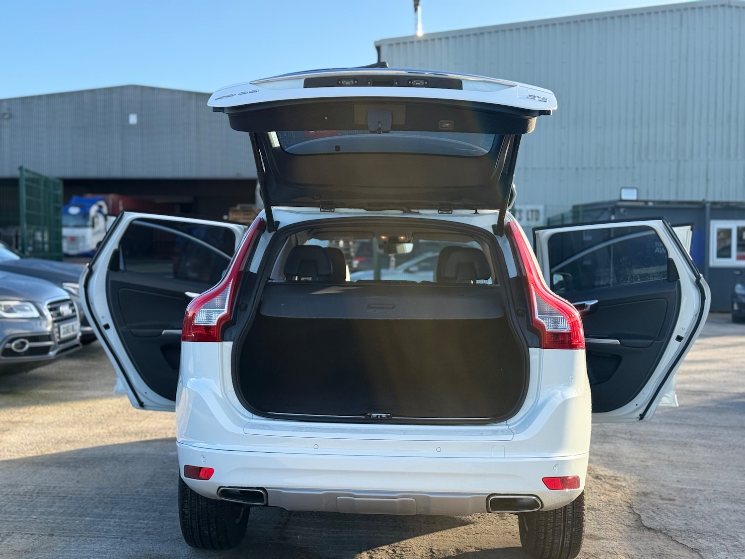 Used Volvo XC60 2016 for sale - 76313807: Photo 15