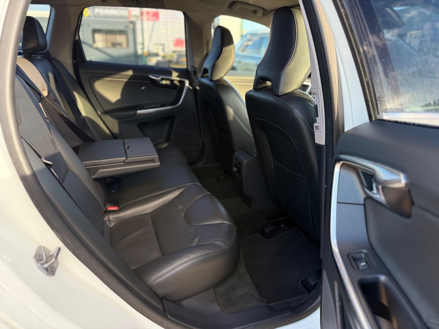 Used Volvo XC60 2016 for sale - 76313807: Photo 25