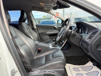 Used Volvo XC60 2016 for sale - 76313807: Photo