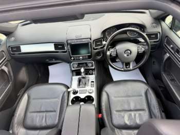 Used Volkswagen Touareg 2015 for sale - 74871766: Photo