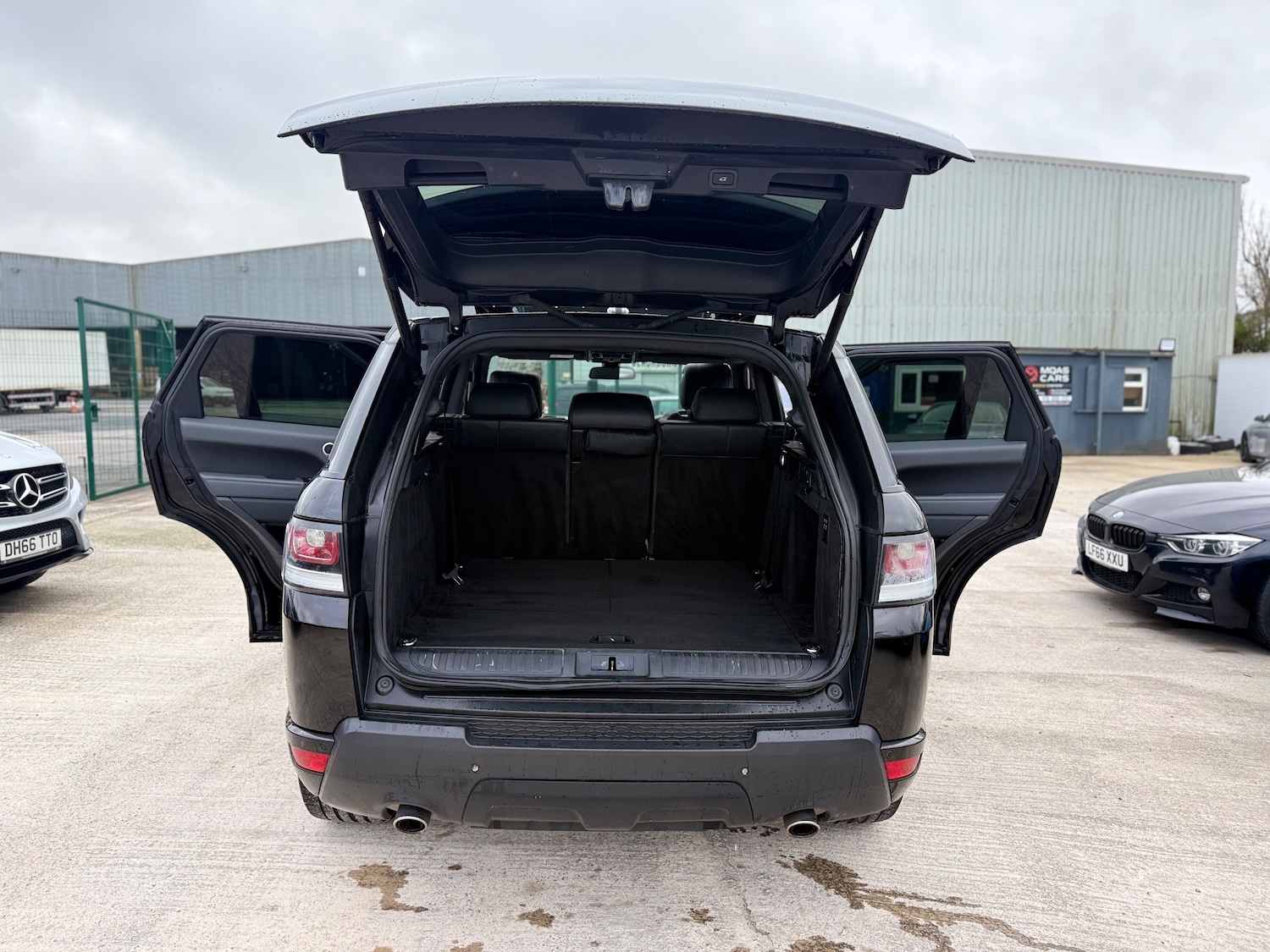 Used Land Rover Range Rover Sport 2015 for sale - 77641768: Photo 18