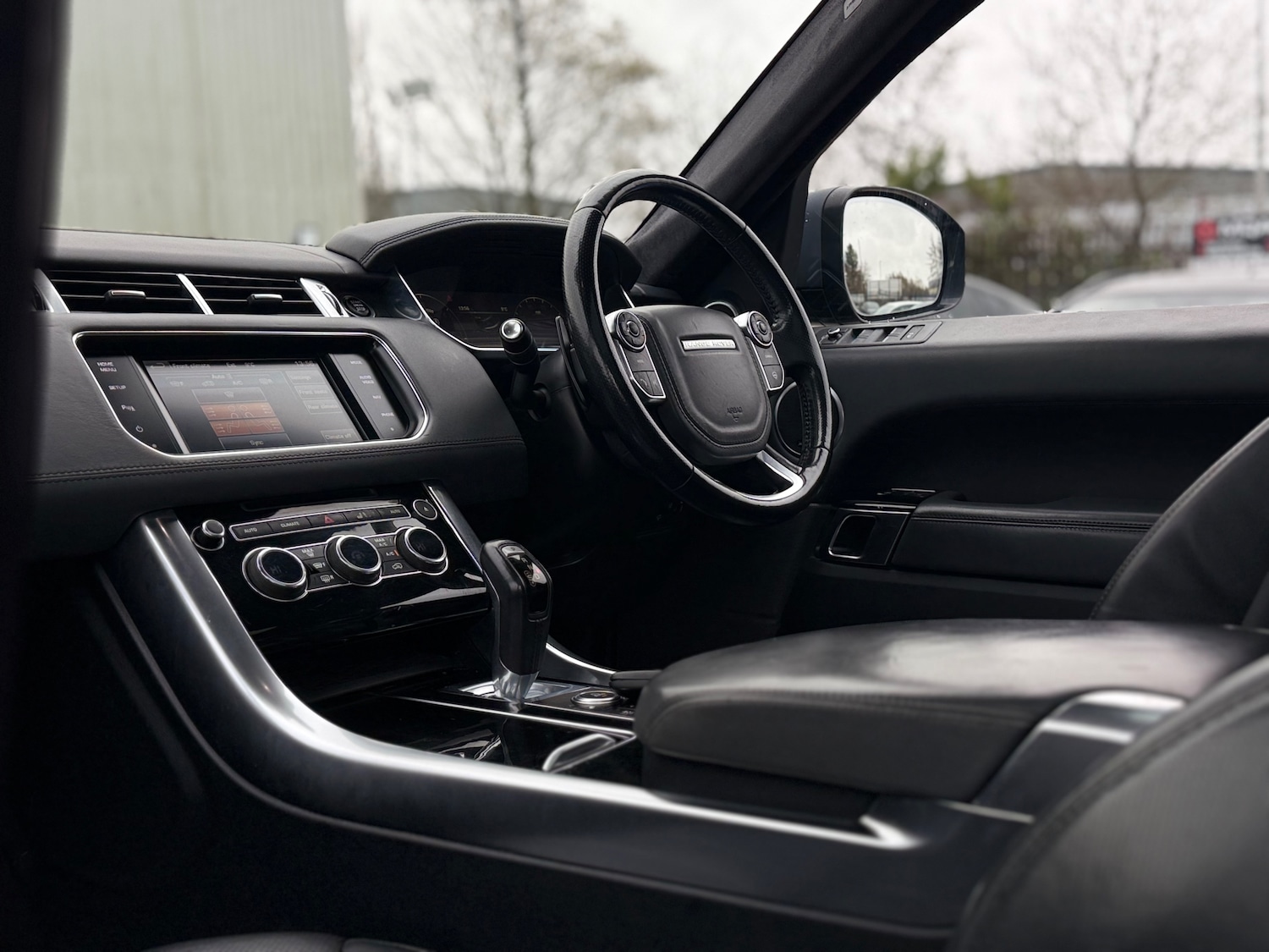 Used Land Rover Range Rover Sport 2015 for sale - 77641768: Photo 4