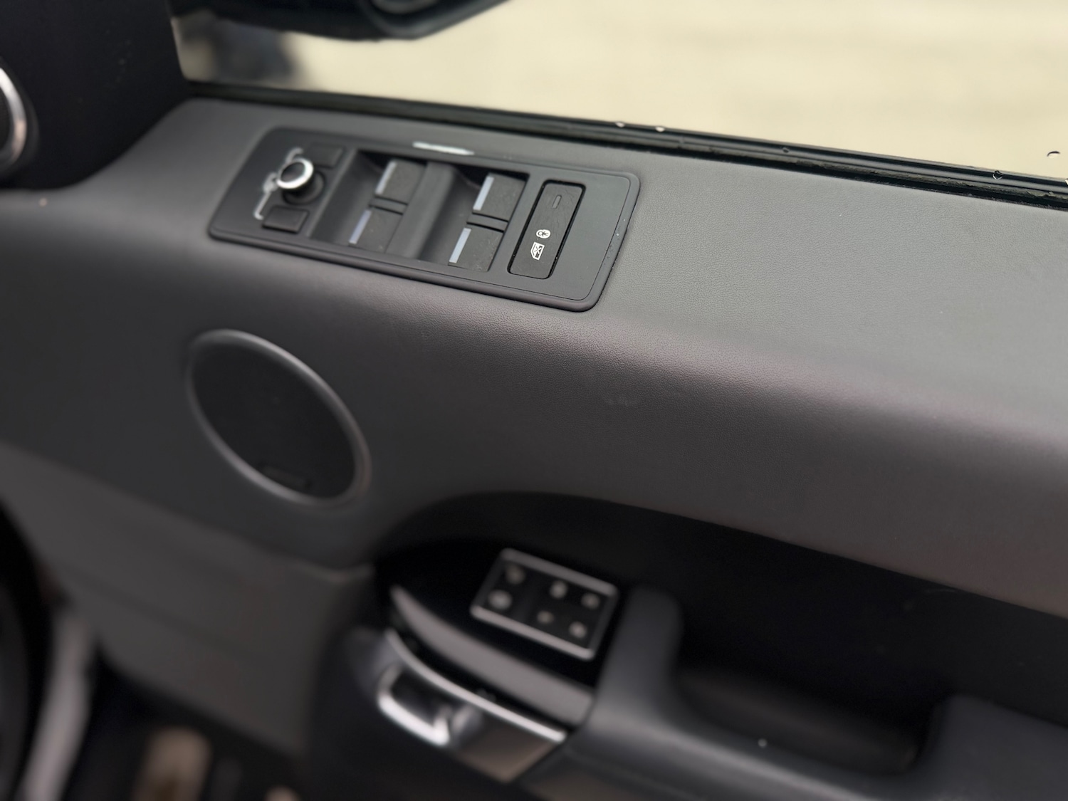 Used Land Rover Range Rover Sport 2015 for sale - 77641768: Photo 61