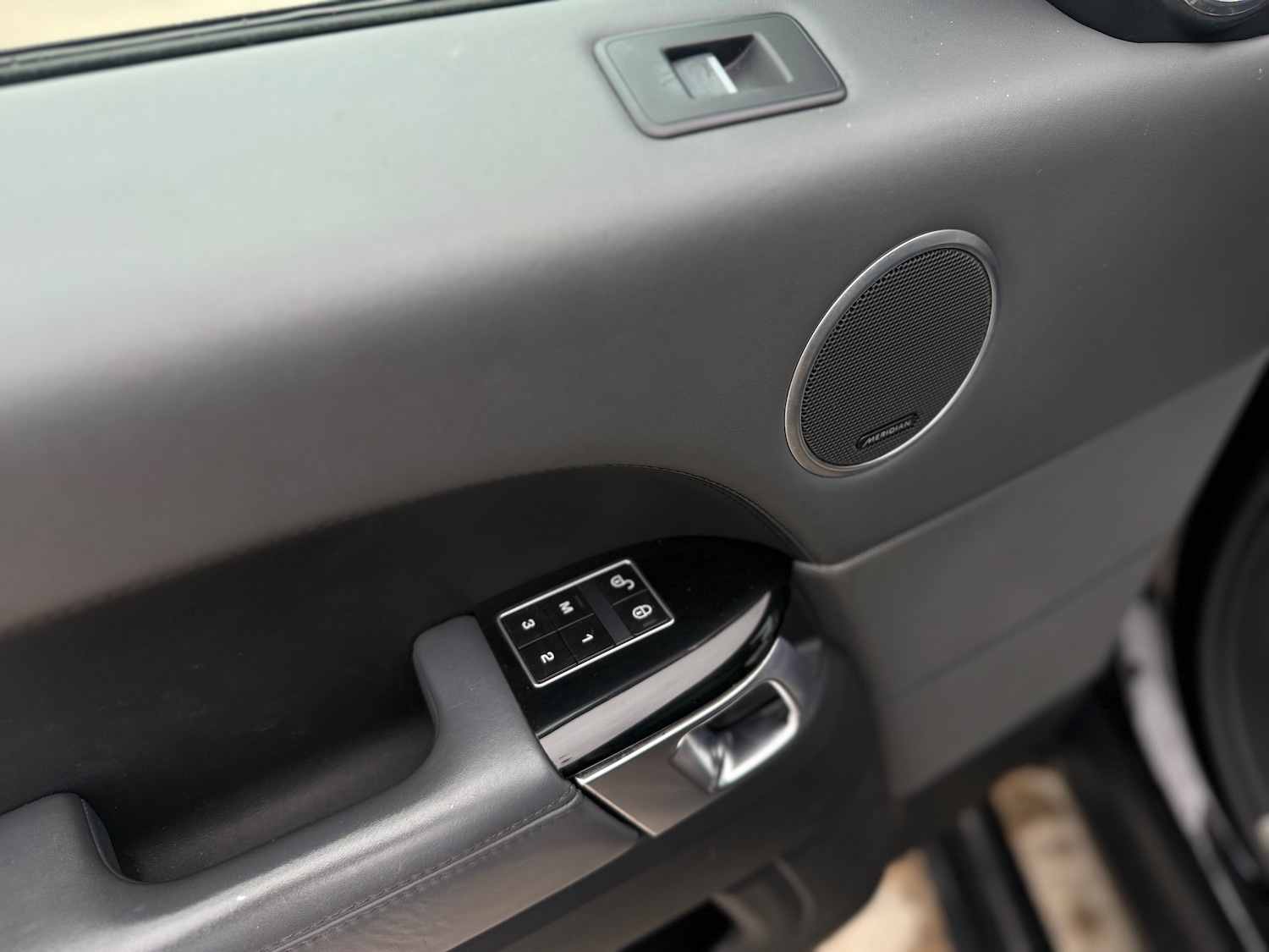 Used Land Rover Range Rover Sport 2015 for sale - 77641768: Photo 63