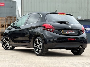 Used Peugeot 208 2019 for sale - 79531230: Photo
