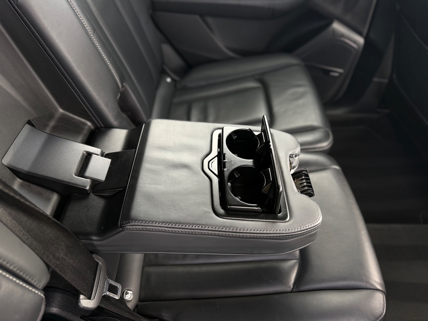 Used Audi SQ7 2016 for sale - 76292898: Photo 27