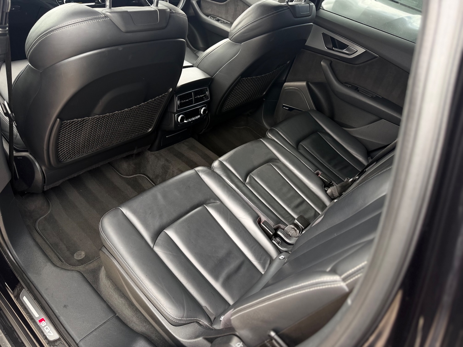 Used Audi SQ7 2016 for sale - 76292898: Photo 28