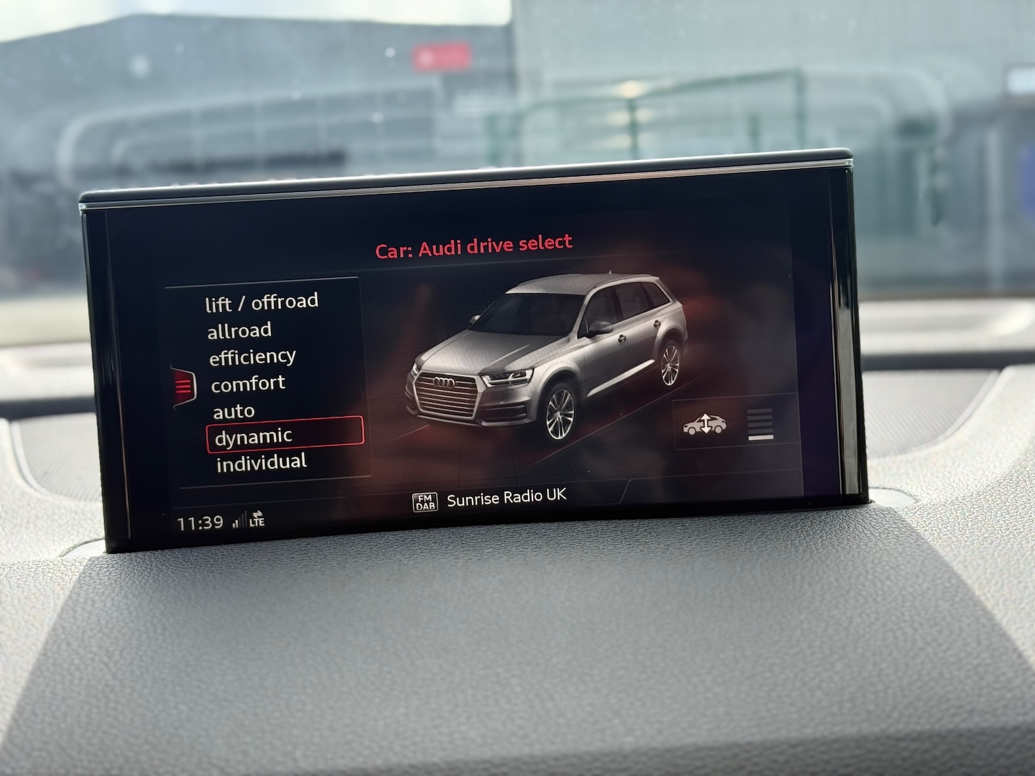 Used Audi SQ7 2016 for sale - 76292898: Photo 51