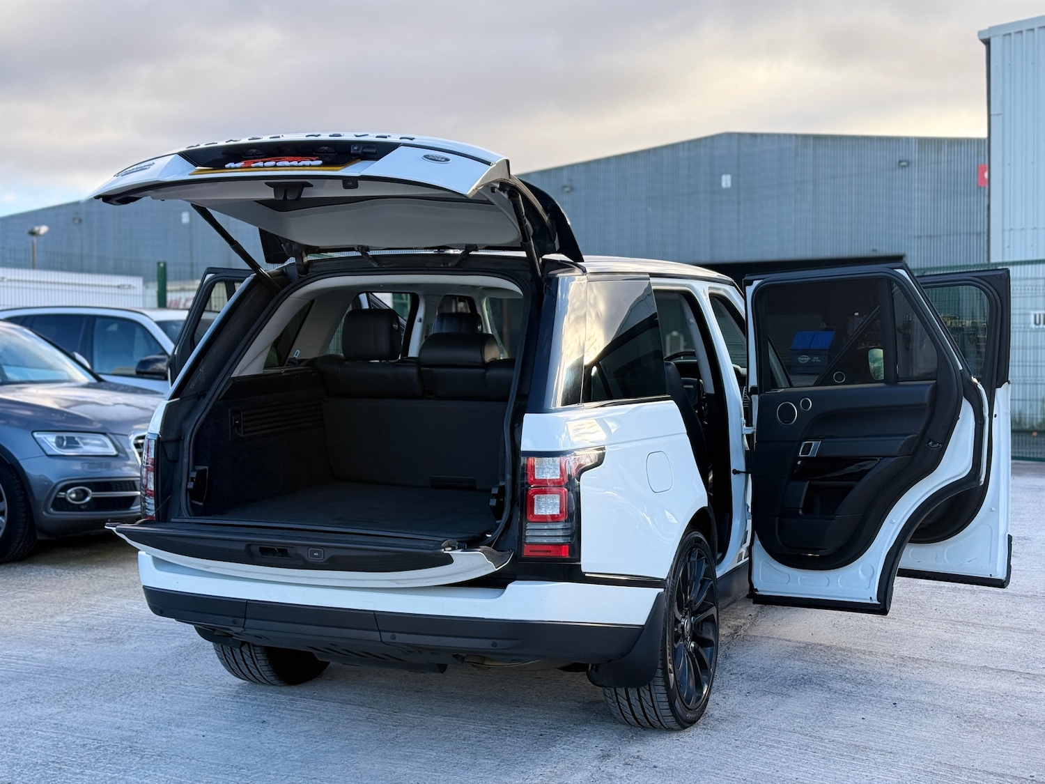 Used Land Rover Range Rover 2014 for sale - 77085622: Photo 16