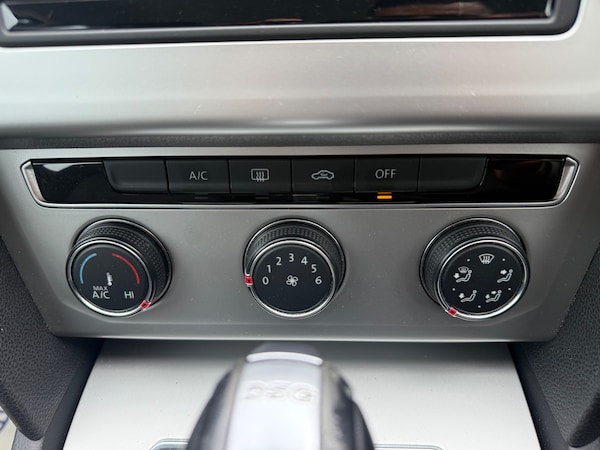 Used Volkswagen Passat 2015 for sale - 75196632: Photo 33