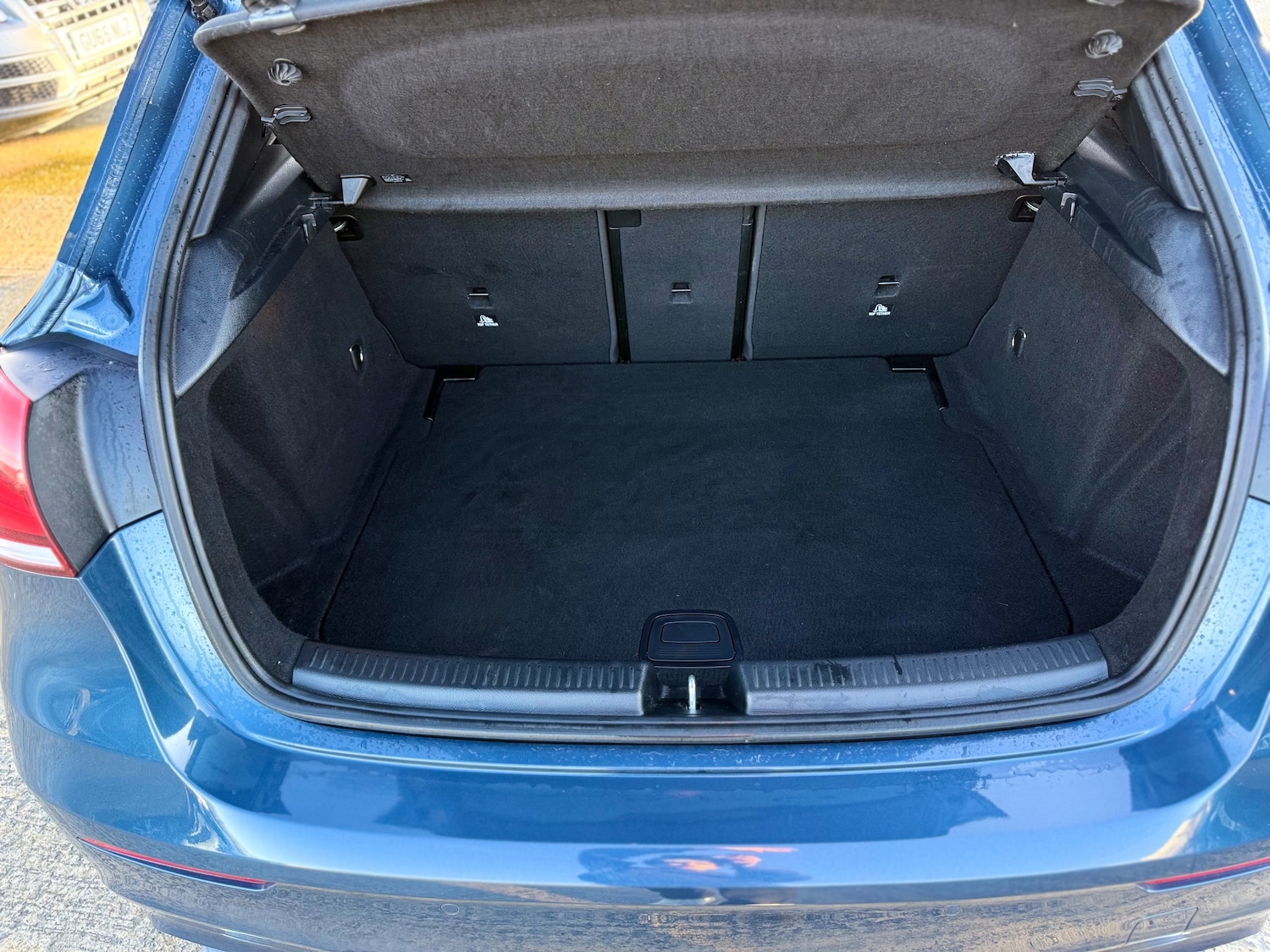 Used Mercedes-Benz A-Class 2019 for sale - 76949806: Photo 40