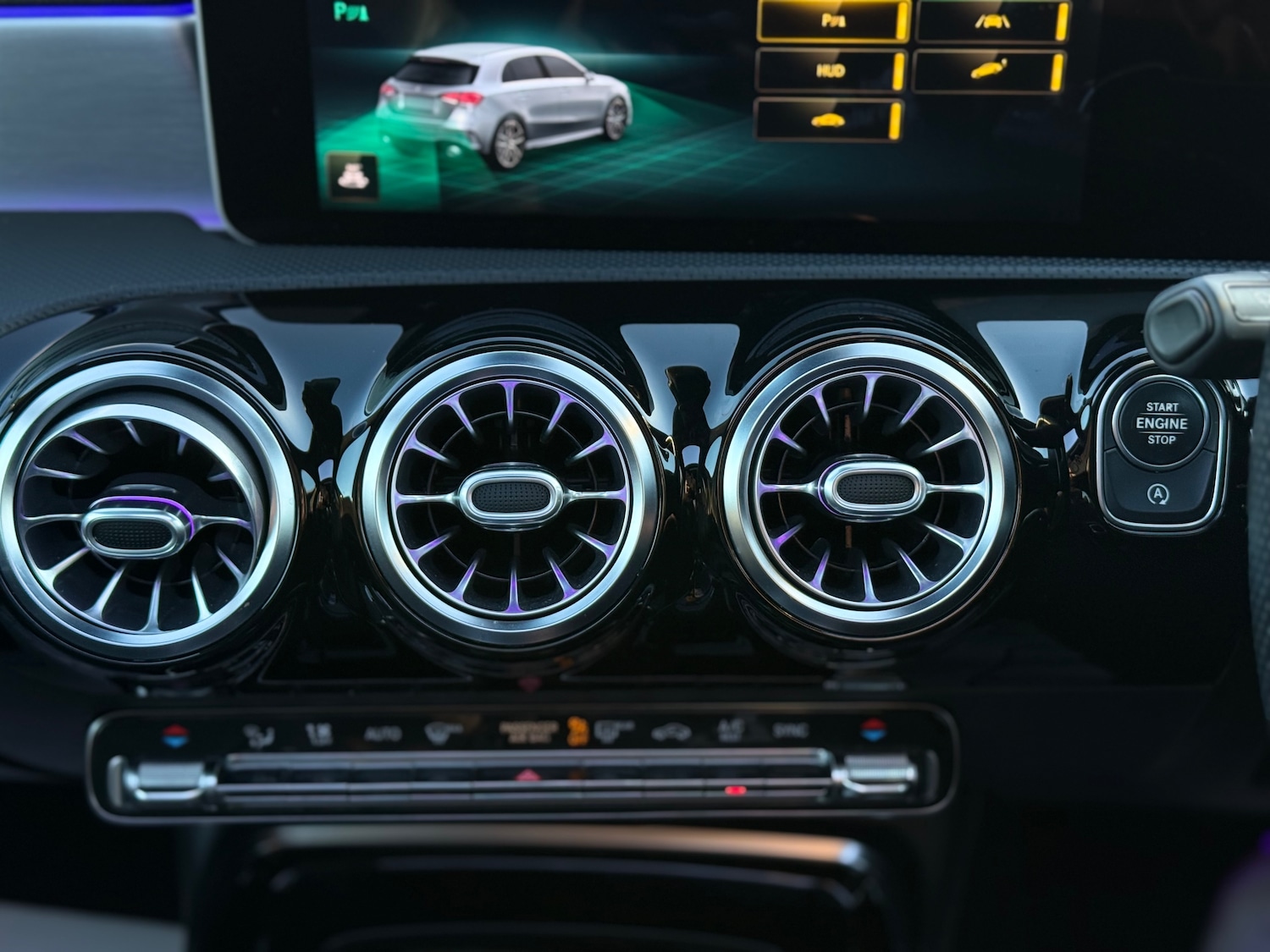 Used Mercedes-Benz A-Class 2019 for sale - 76949806: Photo 61