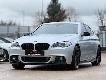 Used BMW 5 Series 2015 for sale - 77533708: Photo