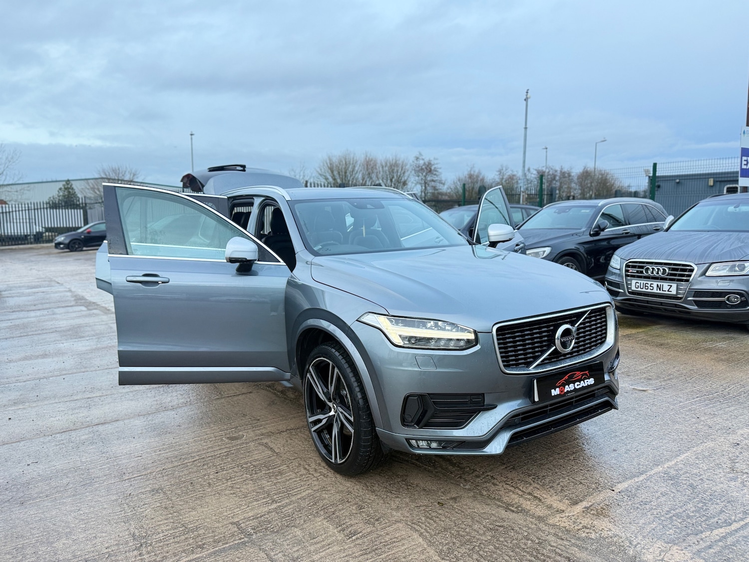 Used Volvo XC90 2017 for sale - 76847936: Photo 10