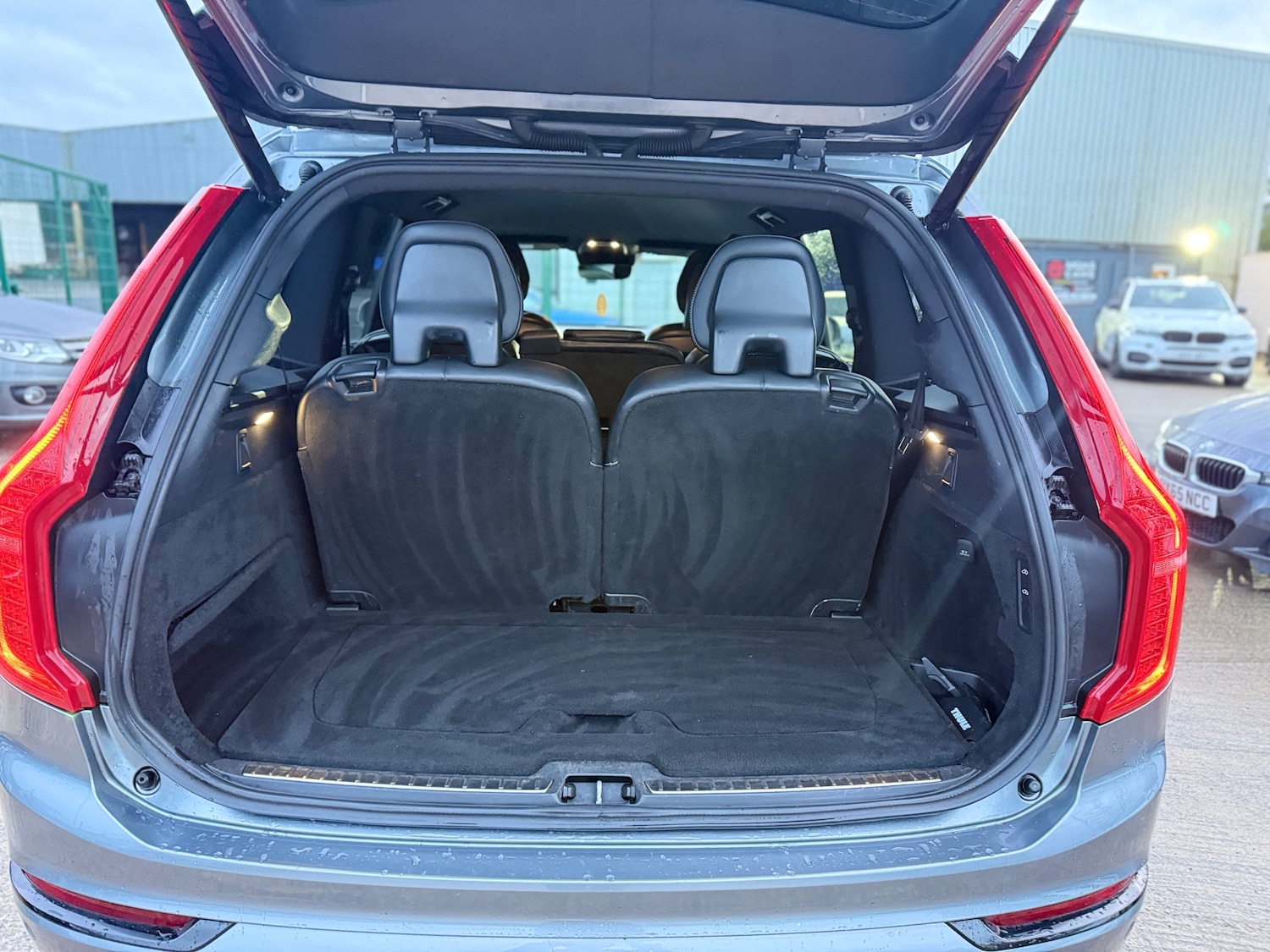 Used Volvo XC90 2017 for sale - 76847936: Photo 33