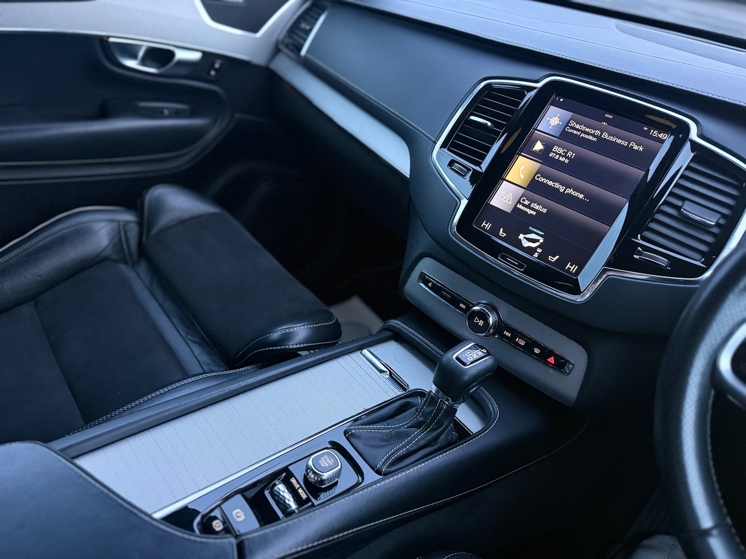 Used Volvo XC90 2017 for sale - 76847936: Photo 37