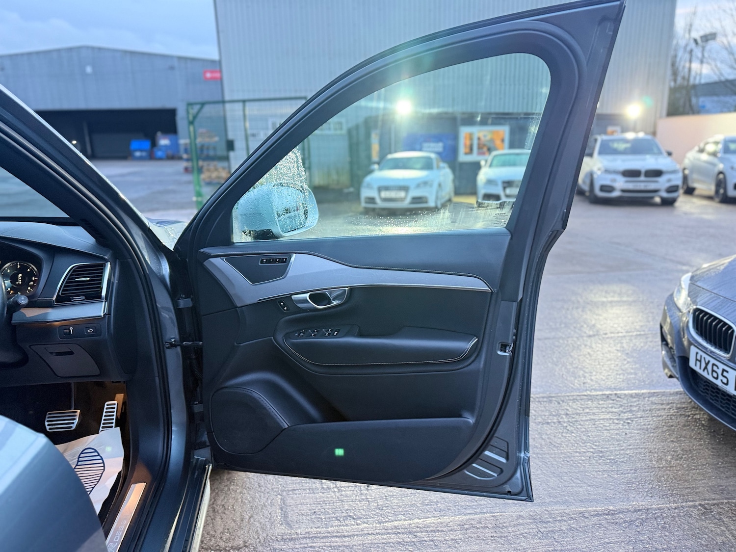 Used Volvo XC90 2017 for sale - 76847936: Photo 50