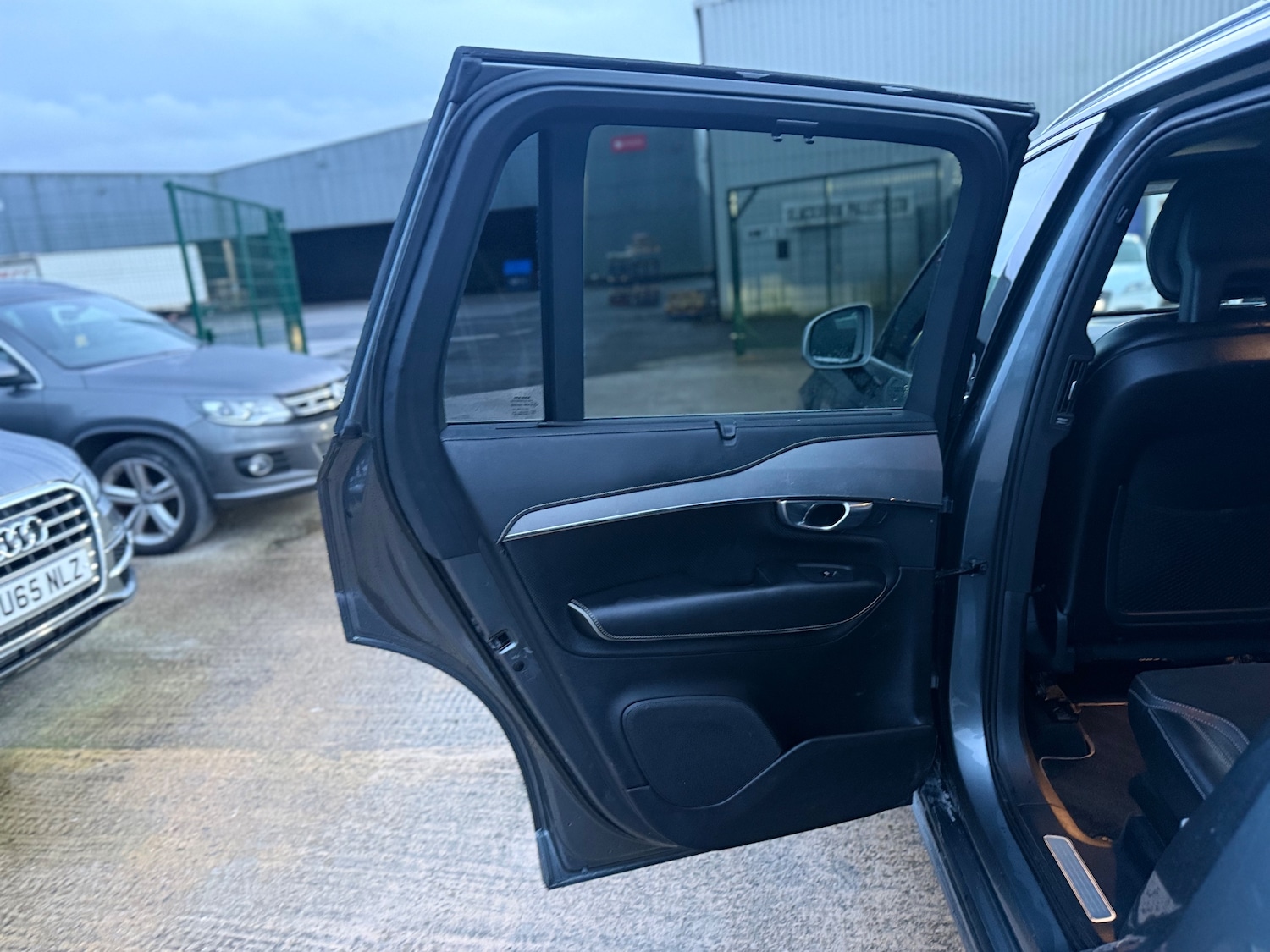 Used Volvo XC90 2017 for sale - 76847936: Photo 53