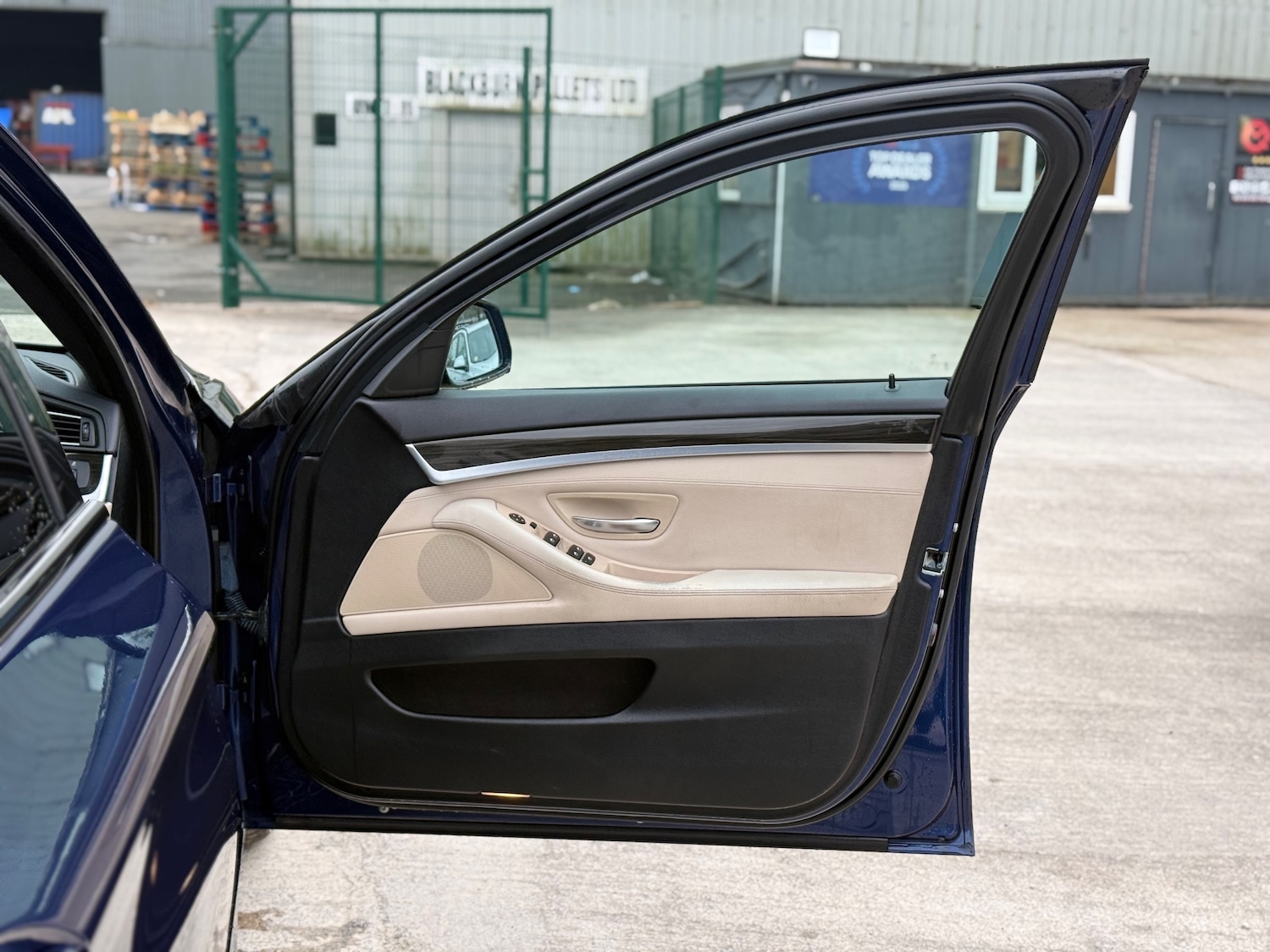 Used BMW 5 Series 2015 for sale - 77791701: Photo 55