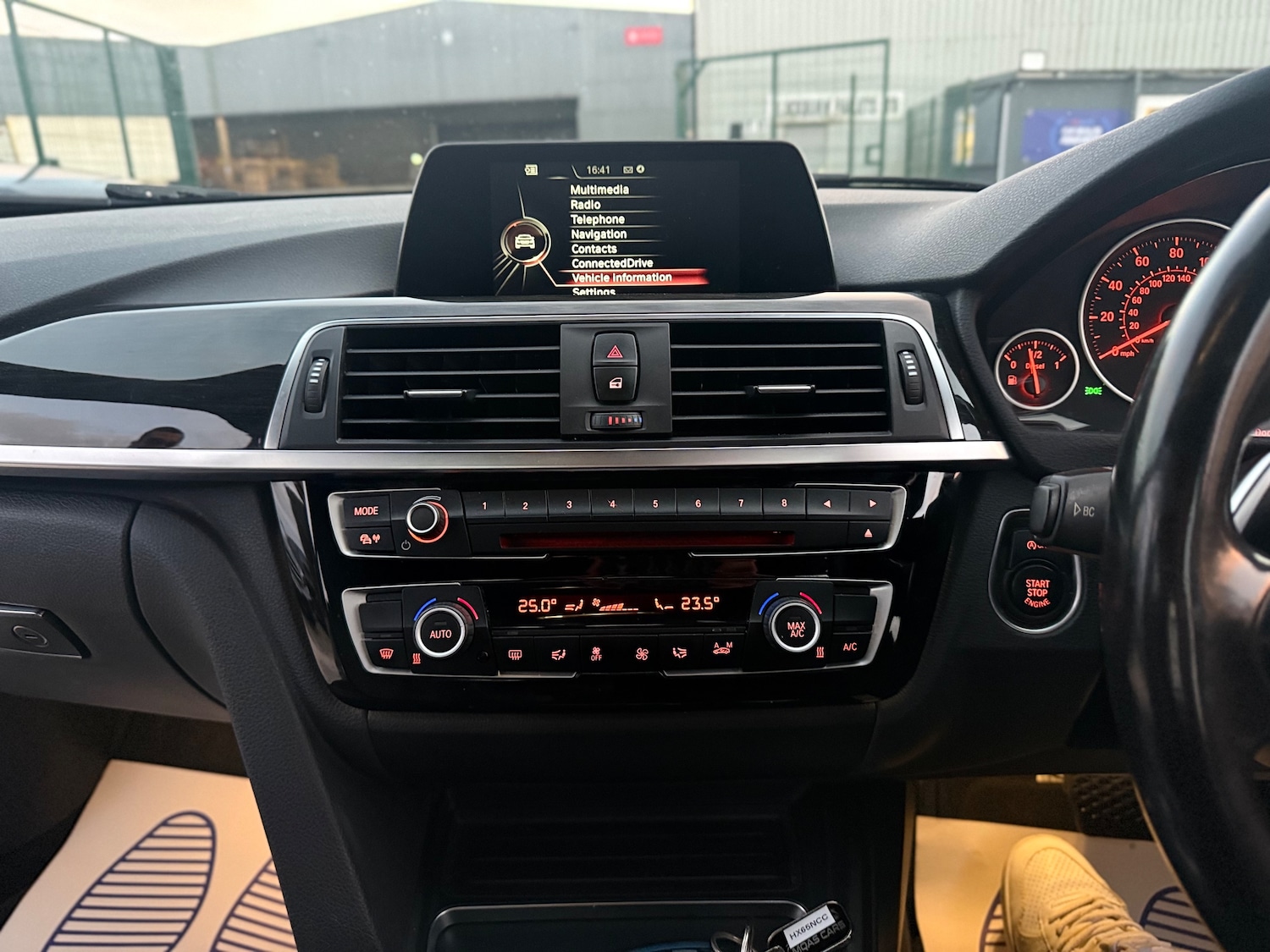 Used BMW 3 Series 2015 for sale - 76445598: Photo 38