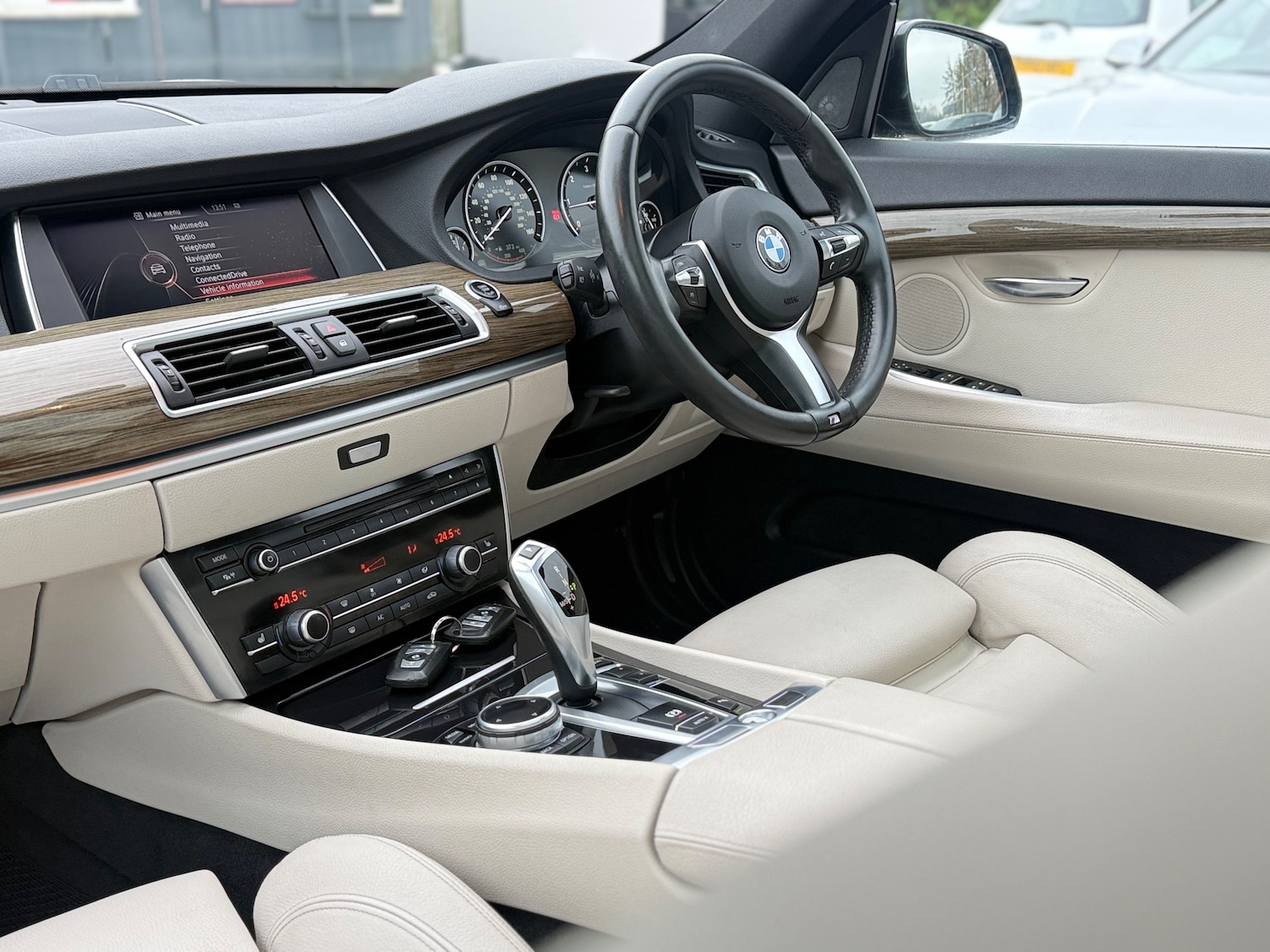 Used BMW 5 Series Gran Turismo 2014 for sale - 77798083: Photo 67