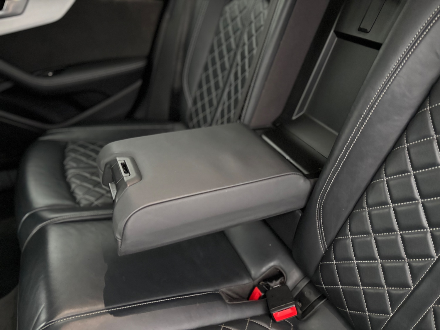 Used Audi S4 Avant 2018 for sale - 77104122: Photo 34